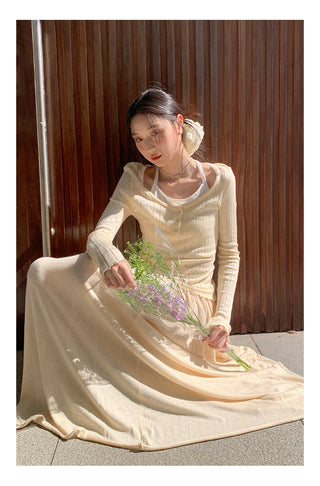 Oversized draping skirt