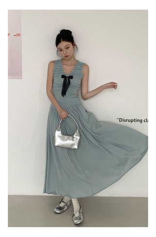 Oversized draping skirt
