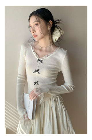 Wool bow sweater