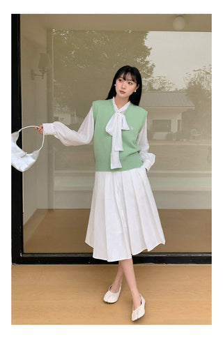 white tea shirt