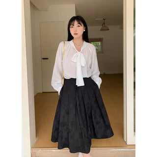 white tea shirt