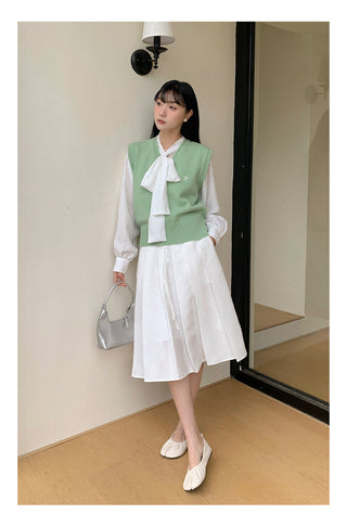 white tea shirt