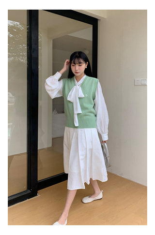 white tea shirt