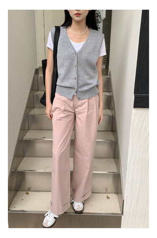 Wool sleeveless vest
