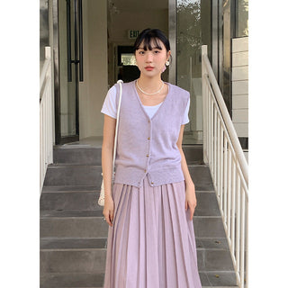 Wool sleeveless vest
