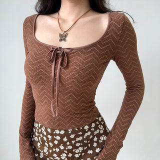 lace-up crop-top