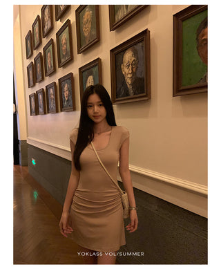 U-collar slim dress