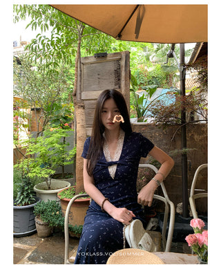 V-neck knit dress