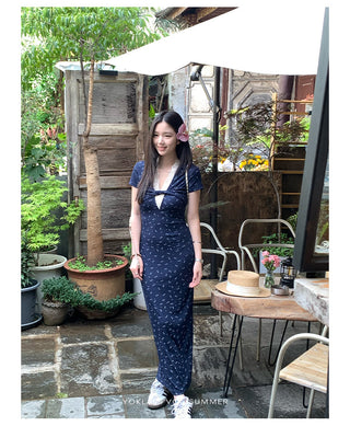 V-neck knit dress