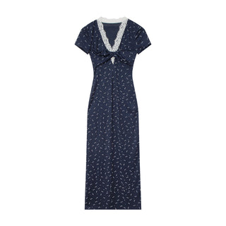 V-neck knit dress