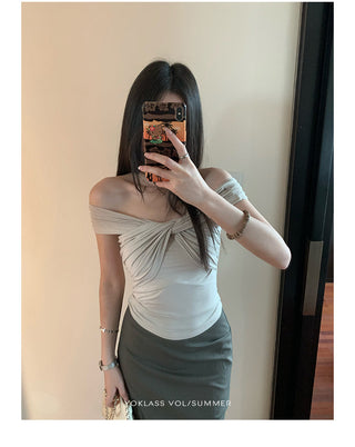 off-shoulder sleeveless top