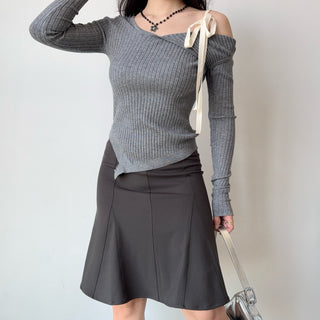 strap off-shoulder sweater