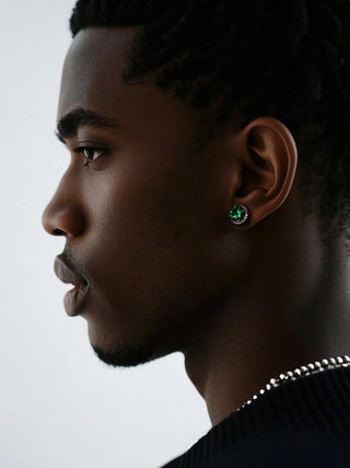 emerald stud earrings