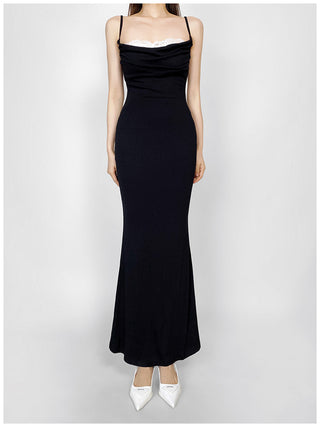 Low-cut lace dress