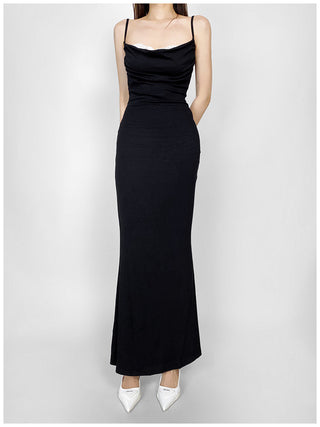 Low-cut lace dress