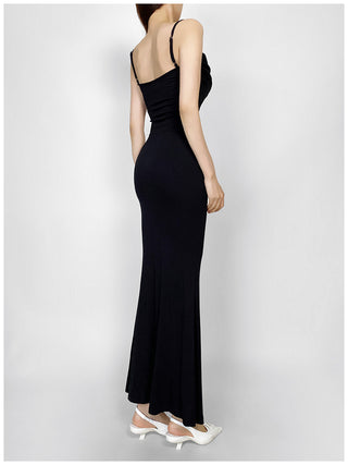 Low-cut lace dress