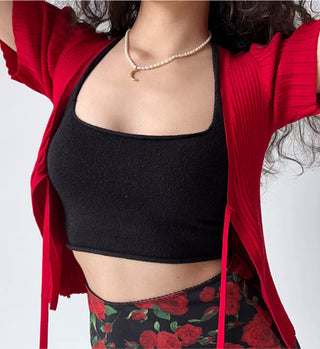 Red v-neck short sleeve knitted cardigan
