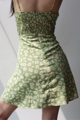 Summer daisy print dress