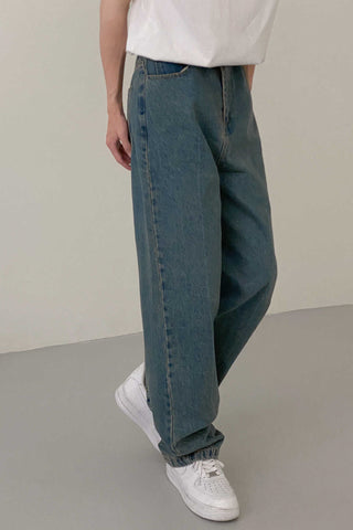 Straight Loose fit washed jeans