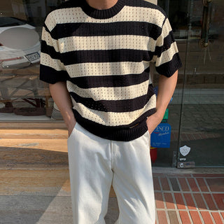Round neck short-sleeved striped T-shirt