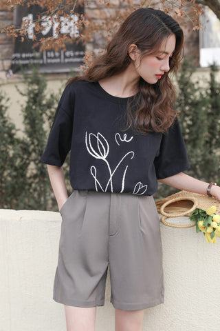 retro black loose embroidery pure cotton T-shirt