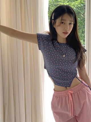 floral short sleeve crop top
