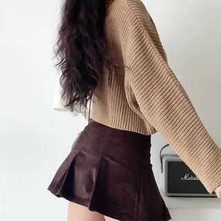 loose v-neck knitted short sweater
