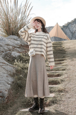Retro mid-length knitted skirt