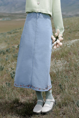 Mid-length retro embroidery floret denim skirt