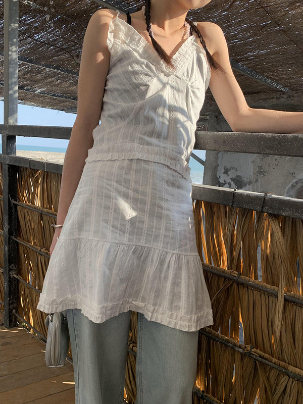 sleeveless outer strap dress